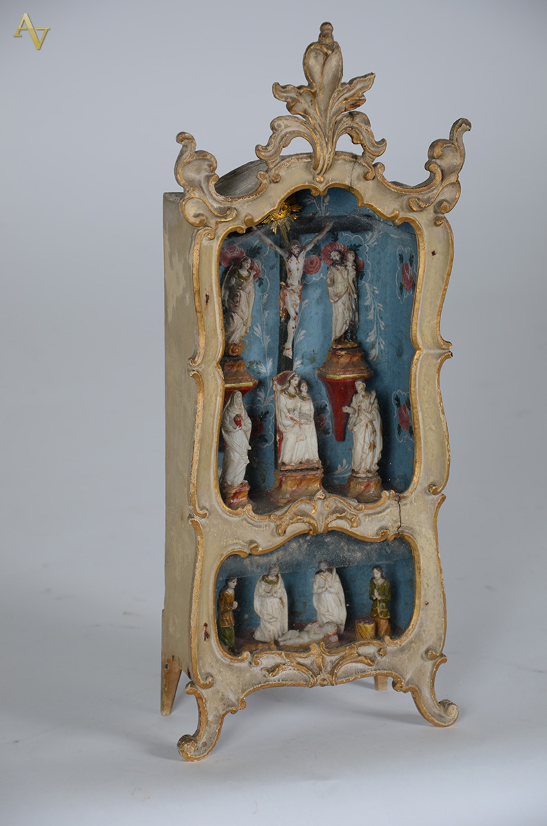Oratório de Lapinha Dom José, com imagens de pedra sabão, Séc.XVIII... - foto 2 de 2
