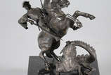 Escultura espanhola de metal prateado represent... - Escultura espanhola de metal prateado representando &#34;SANT JORDI&#34;, Catalunya - São Jorge com dragão - Base de mármore -  Alt.total 25 cm.