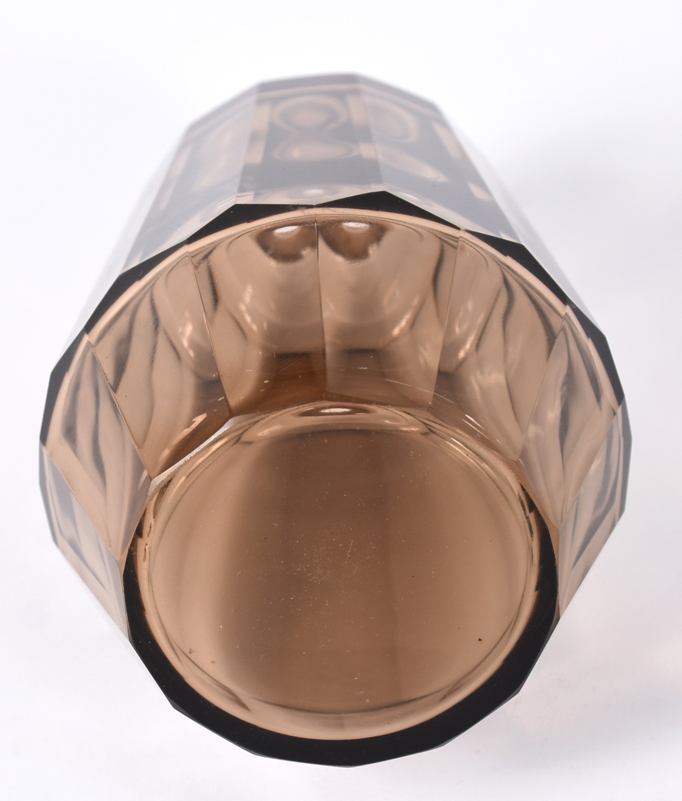 Licoreira com 6 copinhos de cristal fumé facetado. - foto 4 de 4