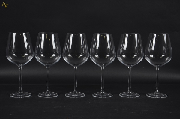 Seis cálices para vinho feitio balloon
