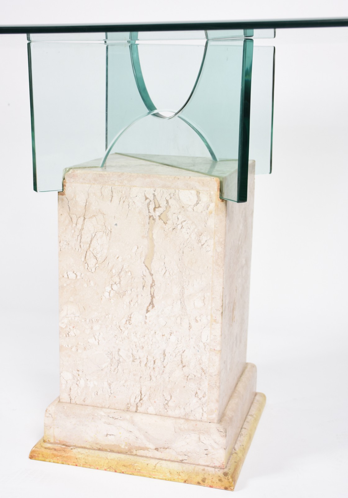 Mesa de centro com base de mármore e tampo de cristal bisotado. - foto 4 de 4