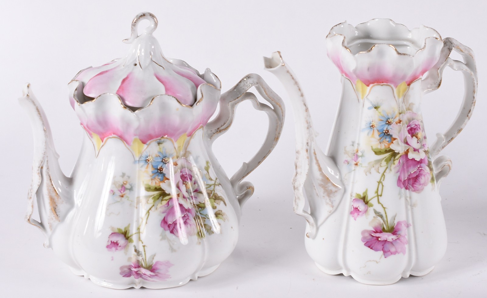 Serviço de café de porcelana floral, composto de: 6 xícaras com... - foto 3 de 6