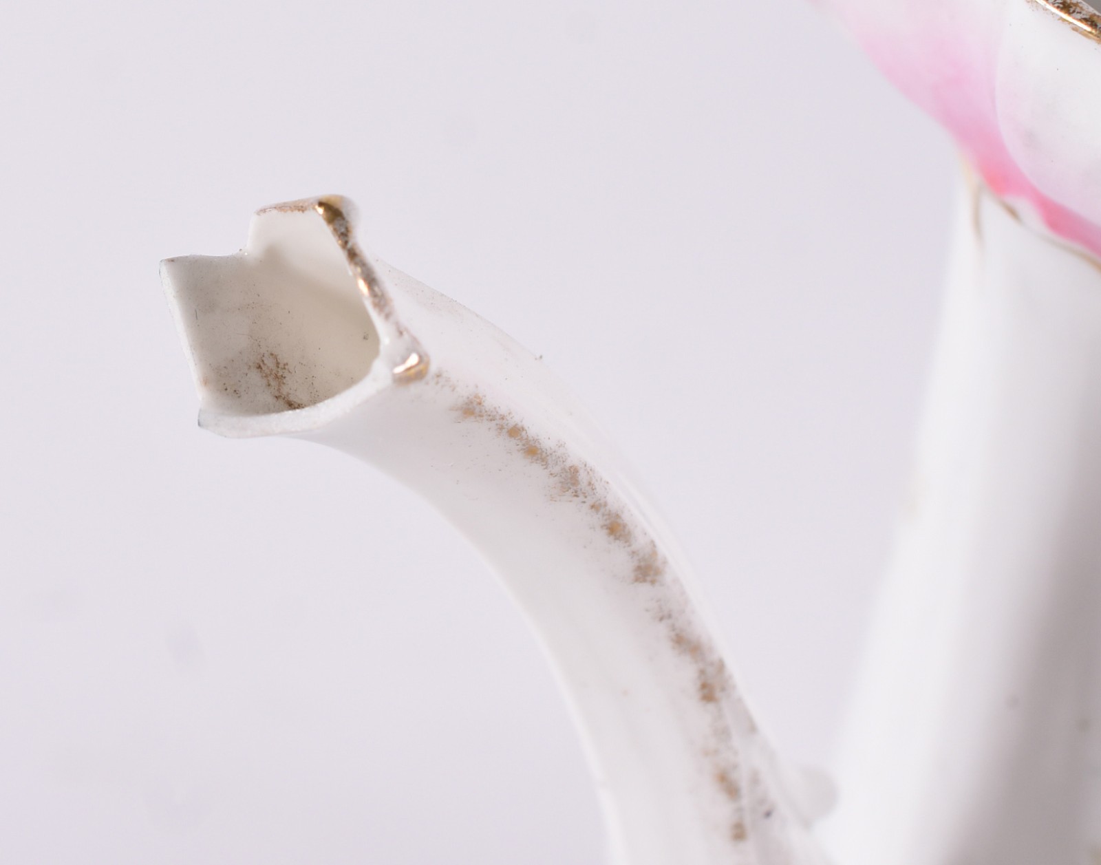 Serviço de café de porcelana floral, composto de: 6 xícaras com... - foto 4 de 6