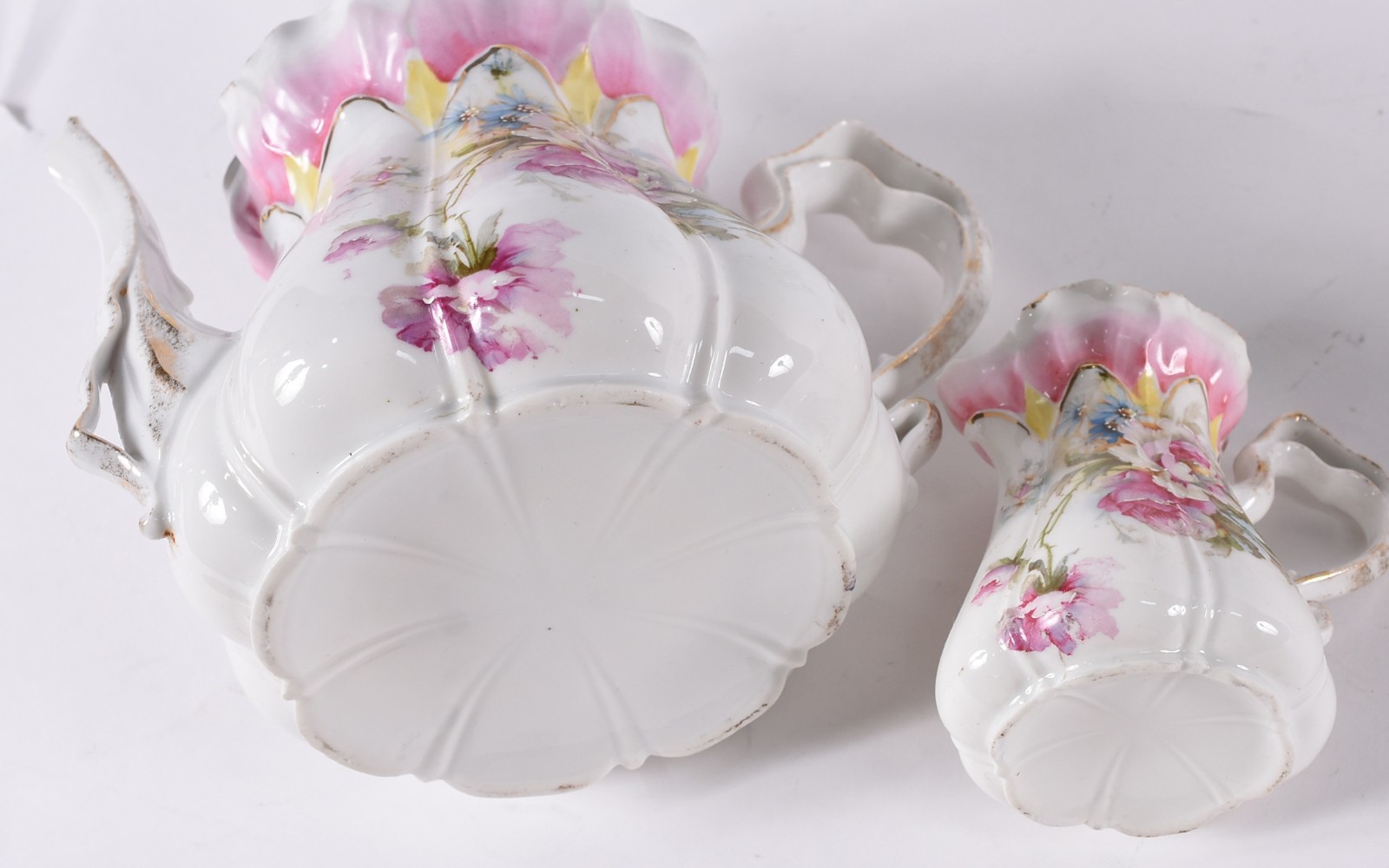 Serviço de café de porcelana floral, composto de: 6 xícaras com... - foto 6 de 6