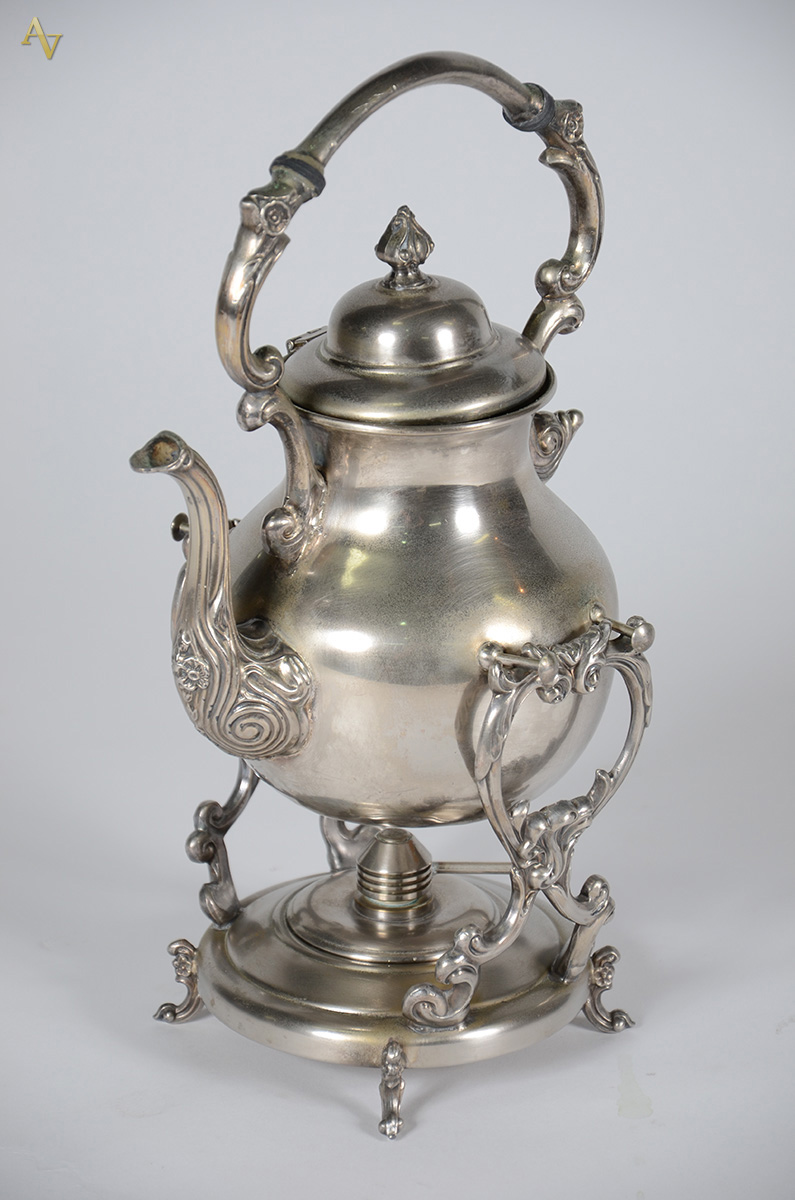 Samovar de metal prateado estilo ingles, alt. 39 cm. - foto 2 de 2