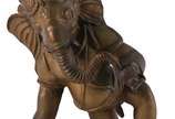Escultura de bronze representando Ganesha, que ... - Escultura de bronze representando Ganesha, que é uma das divindades do induísmo com cabeça de elefante, e é tida como a que remove obstáculos,  ...