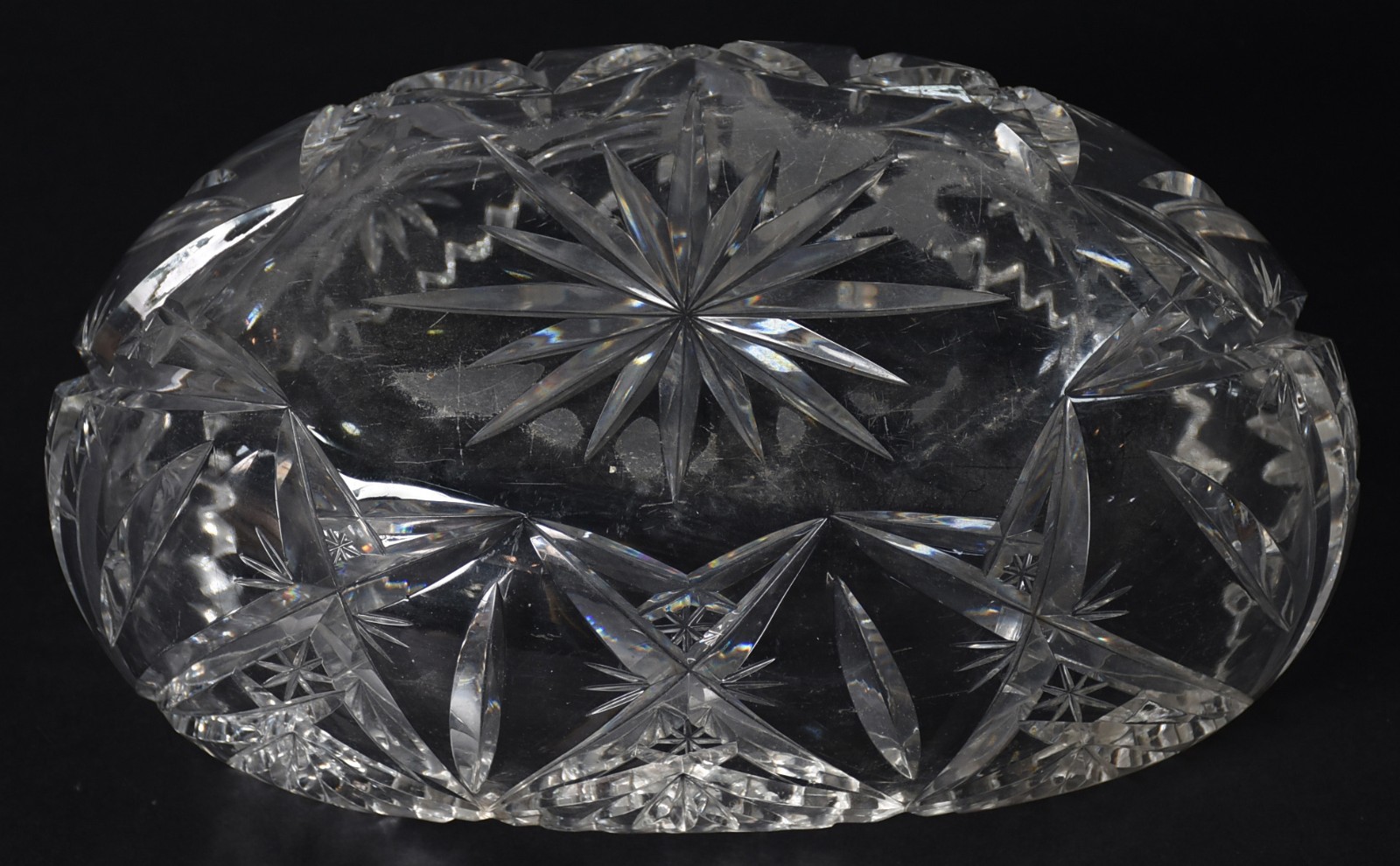 Fruteira oval de cristal tcheco lapidado. - foto 3 de 4