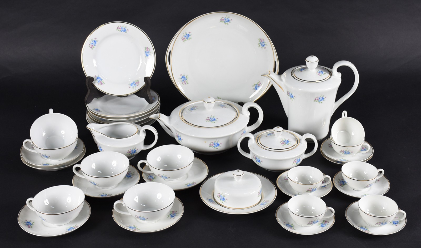 Aparelho de chá, café de porcelana Vista Alegre composto de: 6... - foto 1 de 6