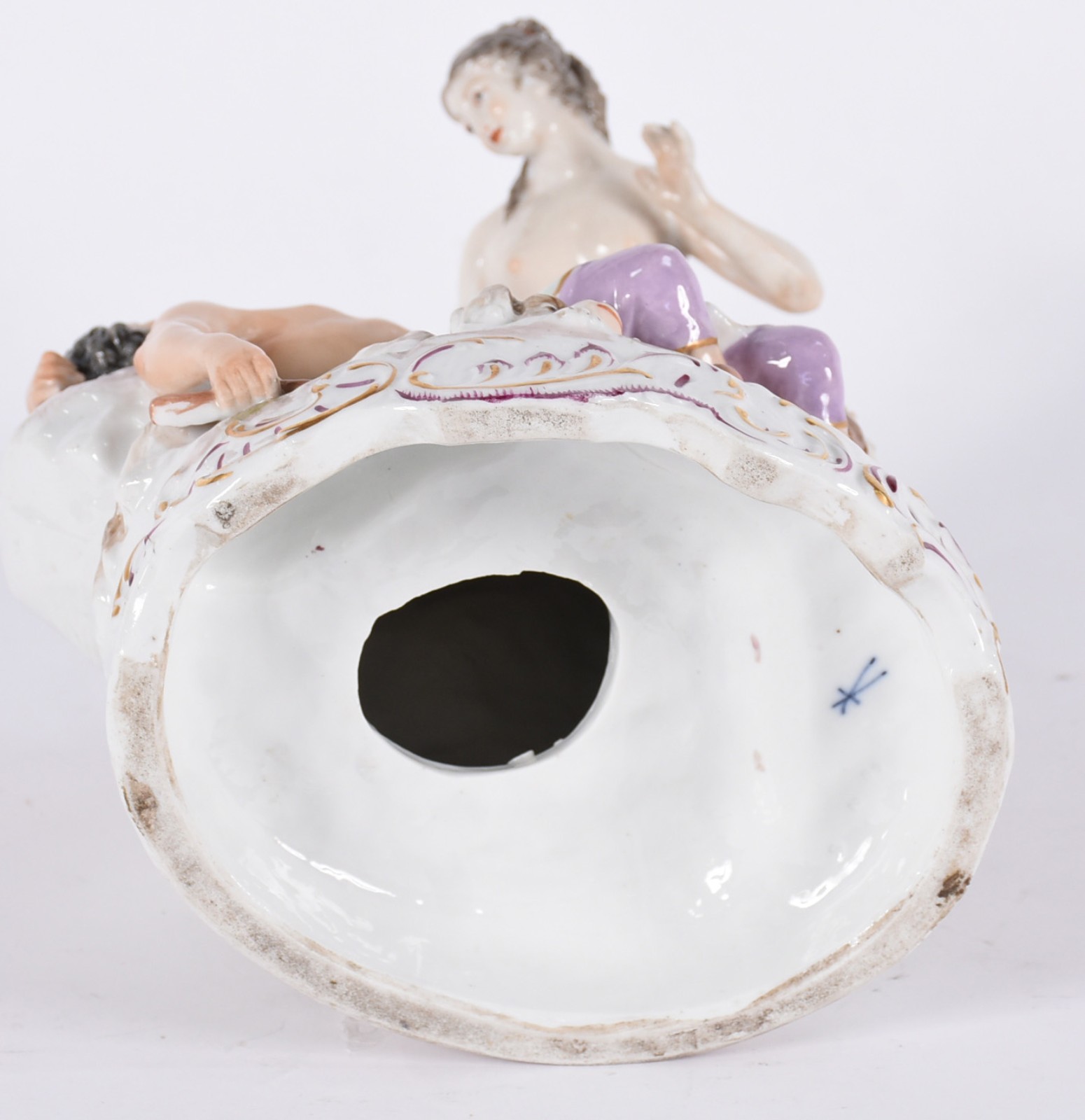 Grupo escultórico em porcelana Meissem (braço com restauro). - foto 6 de 7