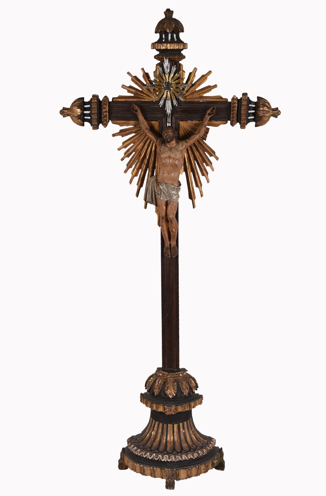 Belíssimo e antigo crucifixo de madeira nobre com figura de Cristo... - foto 1 de 7