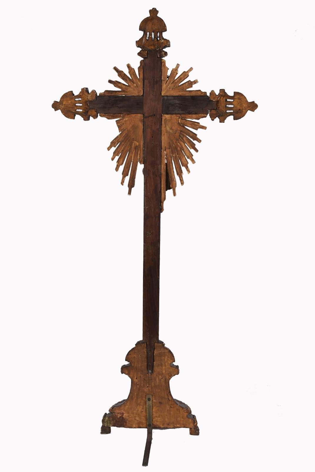 Belíssimo e antigo crucifixo de madeira nobre com figura de Cristo... - foto 7 de 7