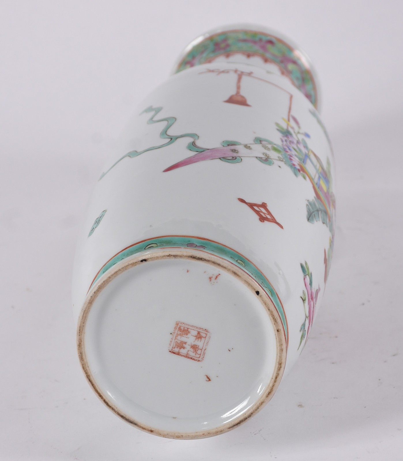 Vaso de porcelana chinesa, com flores em policromia. - foto 6 de 6
