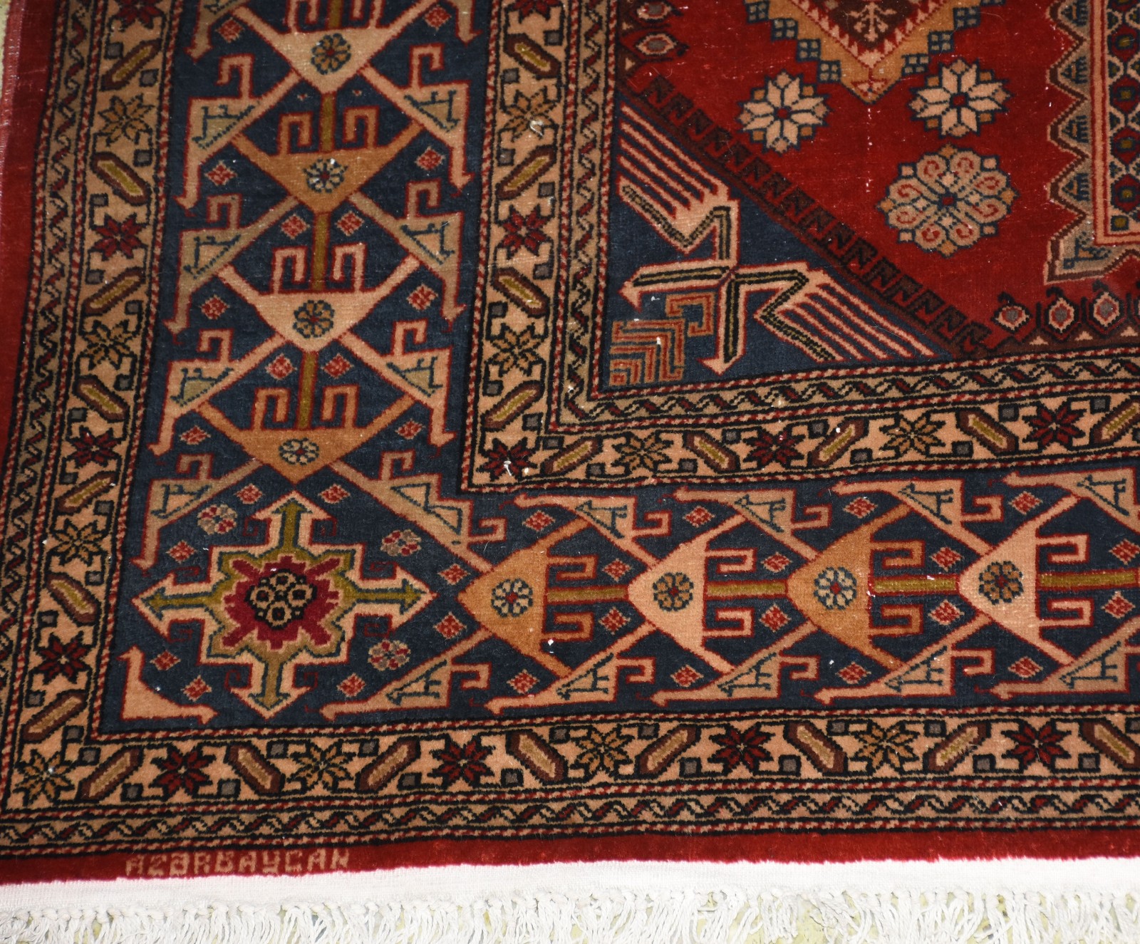 Tapete Azerbaijan. - foto 2 de 3