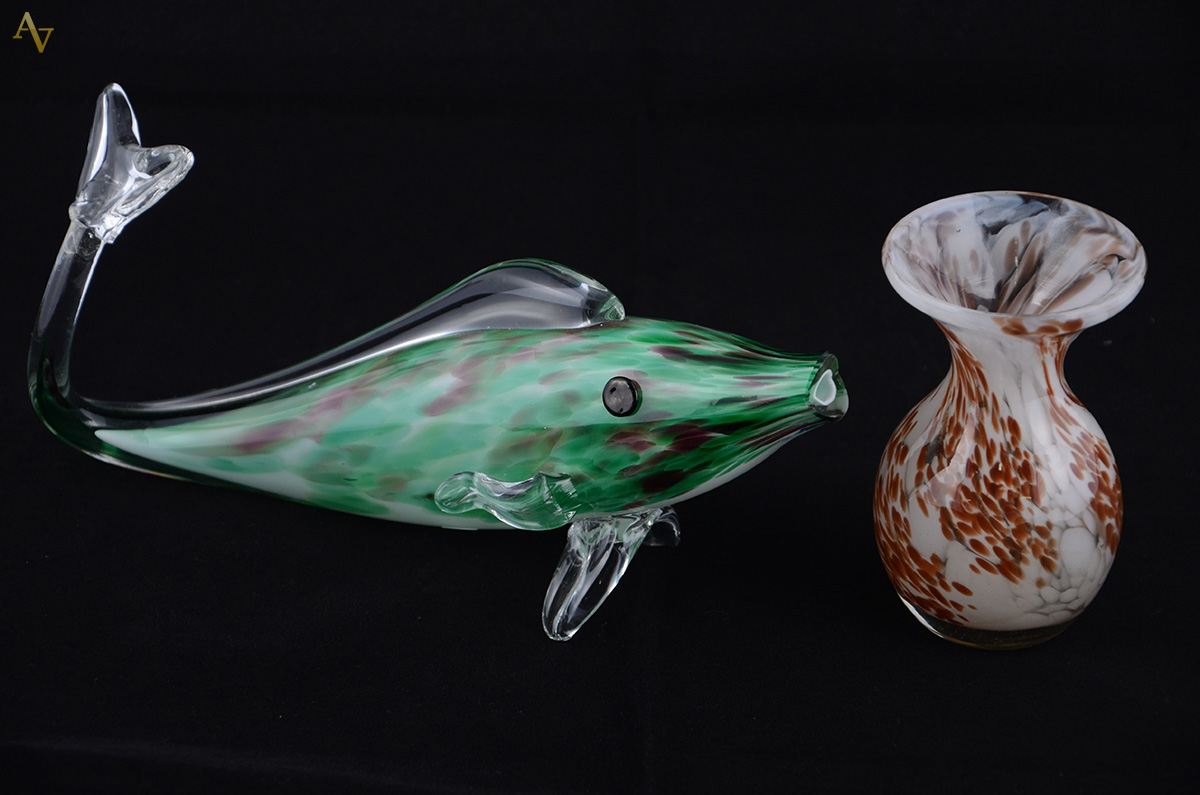 Vaso em pasta de vidro e escultura em murano representando Peixe...