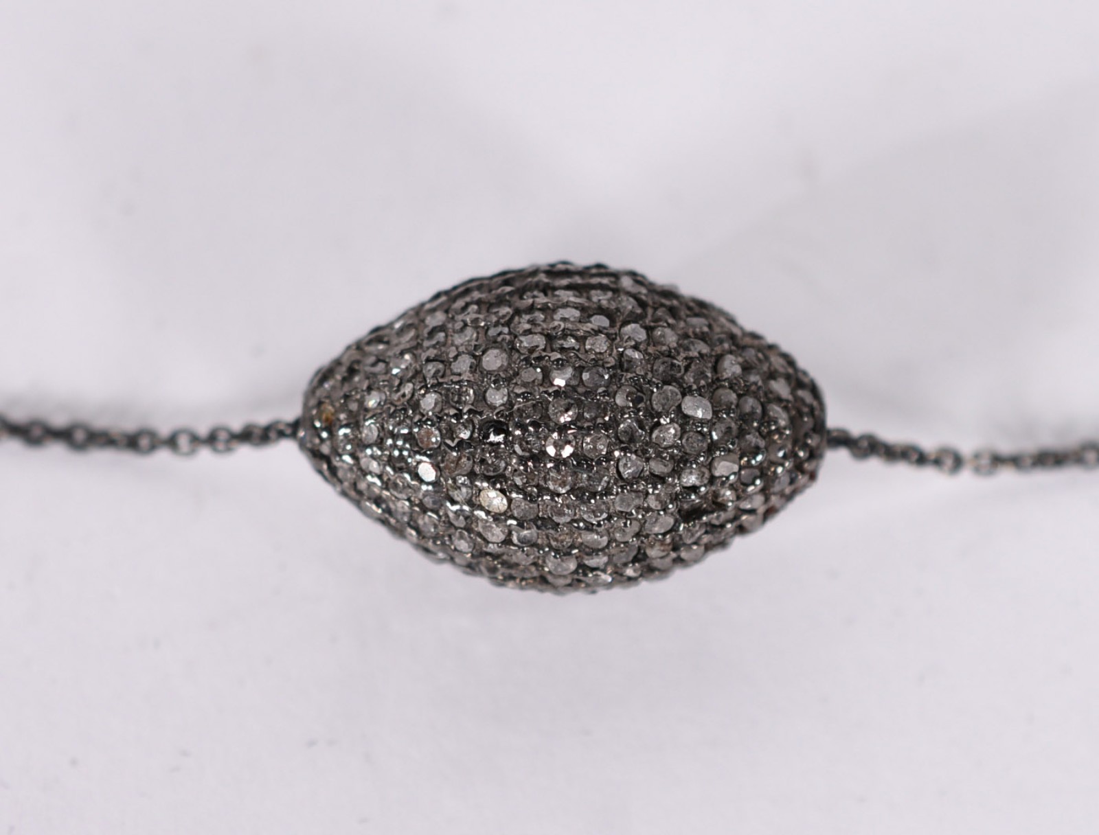 Colar de prata rodinado negro com diamantes (Por motivos de segurança... - foto 1 de 4