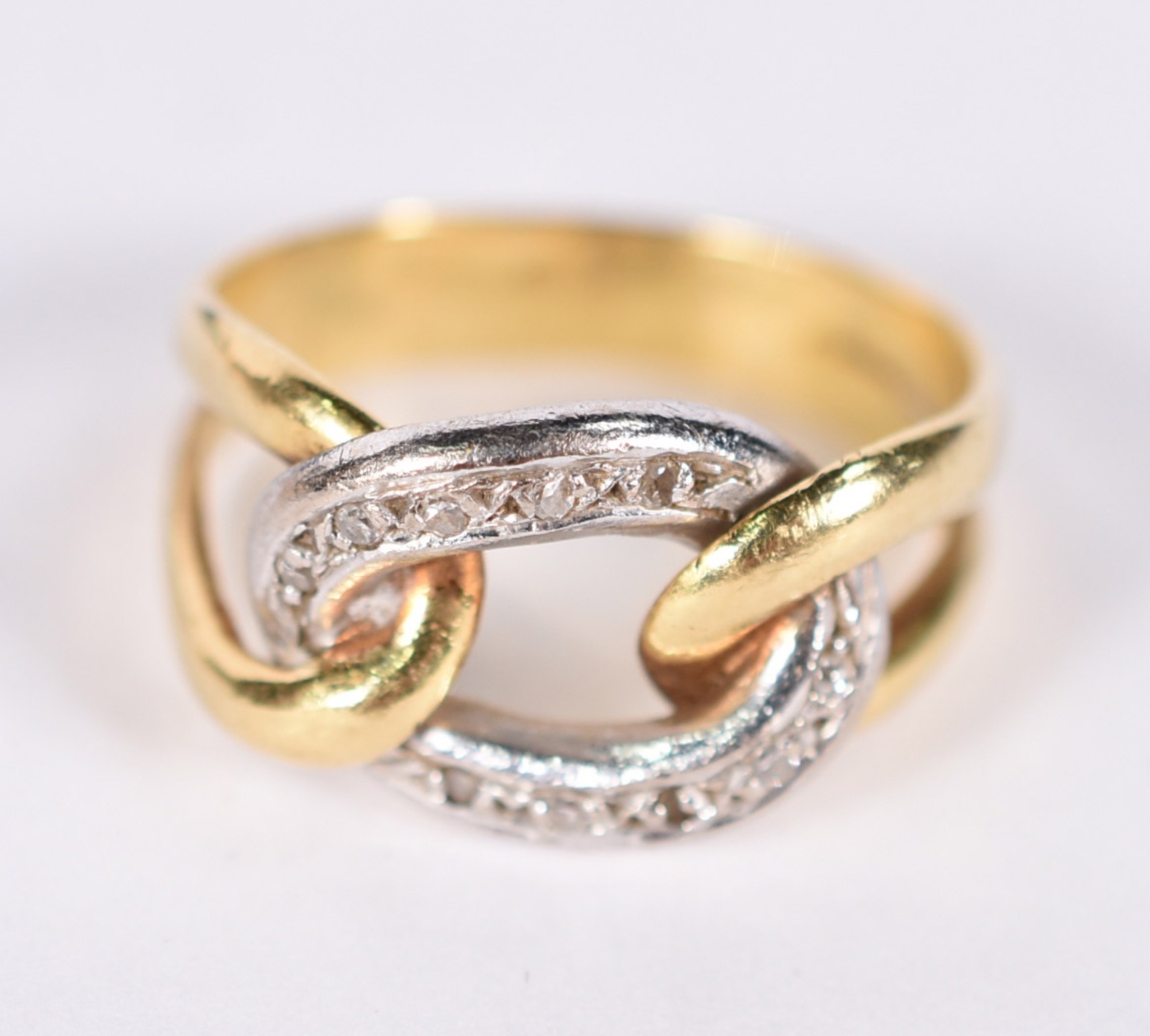 Anel de ouro 18 k italiano com brilhantes, aro 19 (Por motivos de... - foto 1 de 4