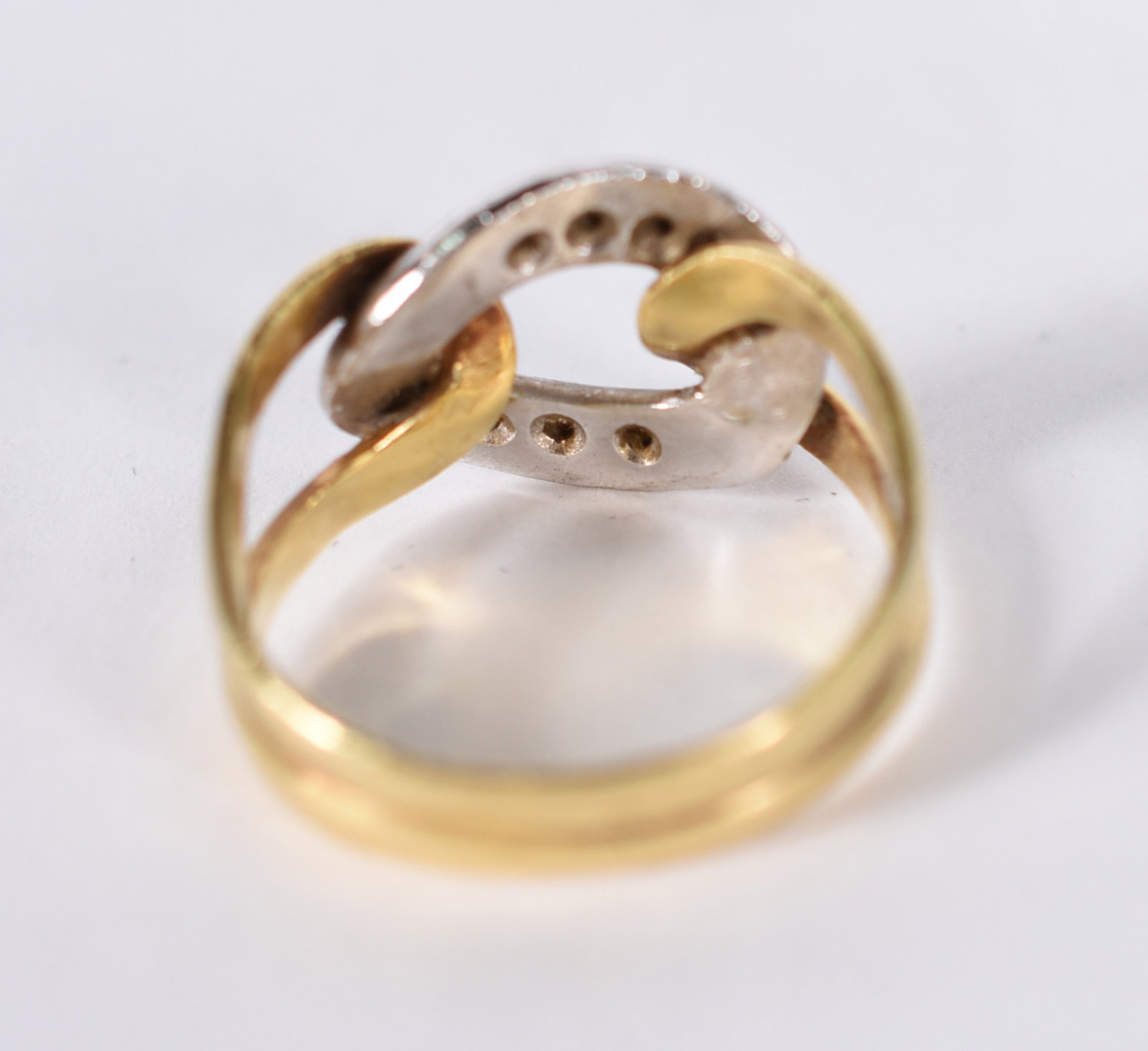 Anel de ouro 18 k italiano com brilhantes, aro 19 (Por motivos de... - foto 4 de 4