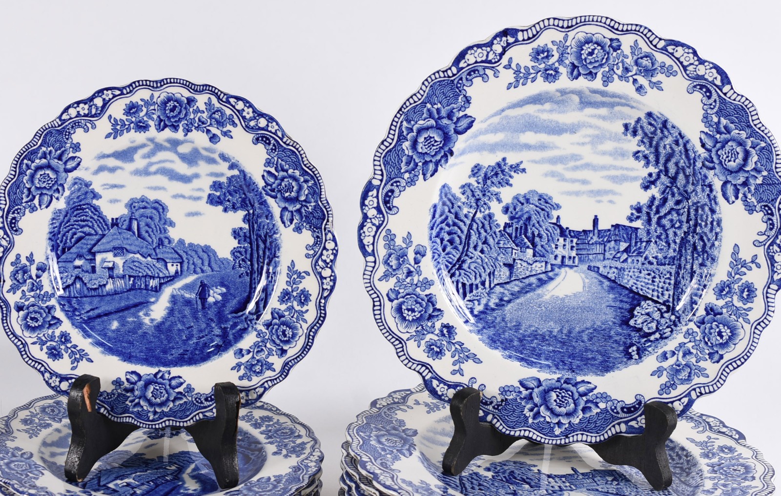 Parte de serviço de jantar de porcelana ingelsa SCENERY, CROWN DUCAL... - foto 3 de 5