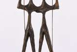 Bruno Giorgi (1905-1993), Candangos - Escultura em bronze, com base de madeira, assinado.