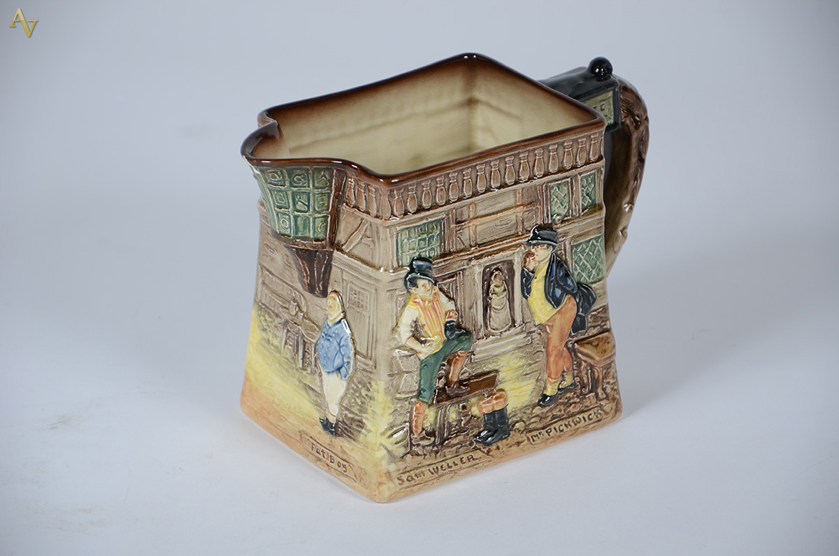 Caneca quadrada em faiança inglesa ROYAL DOULTON, "The pickwick... - foto 2 de 2