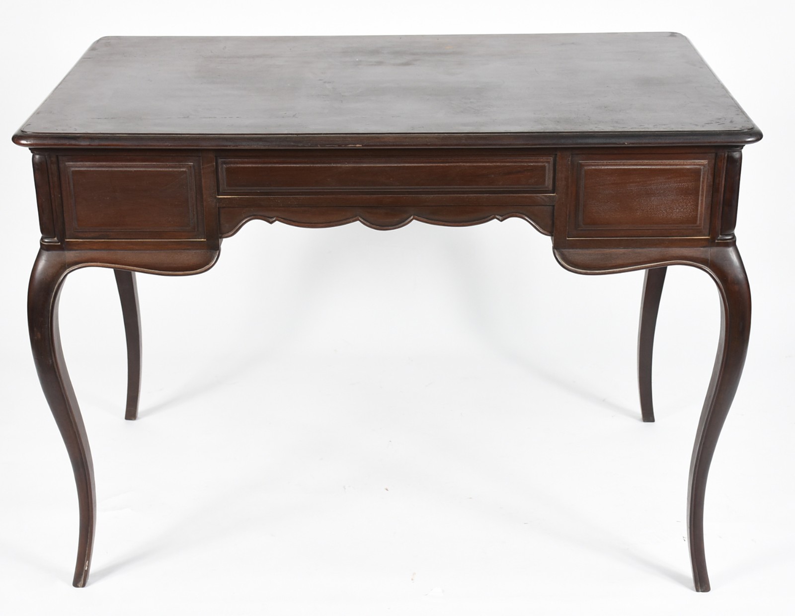 Mesa escrivaninha de madeira nobre, tres gavetas, pernas ligeiramente... - foto 5 de 6