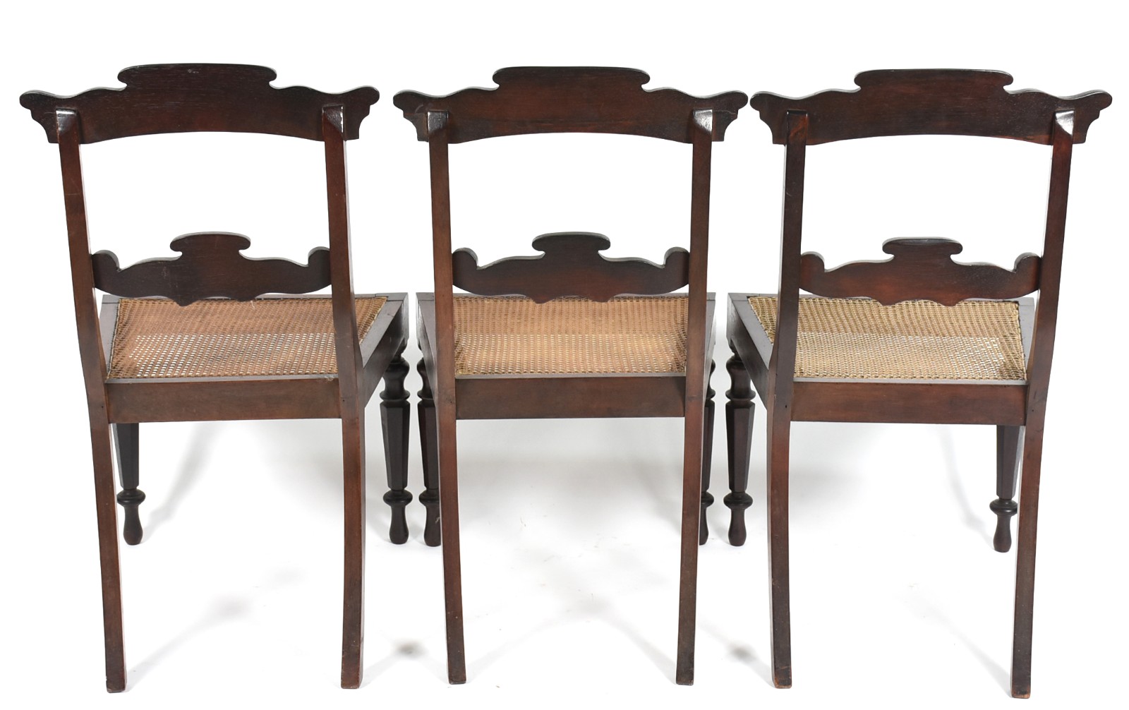 Conjunto com 6 cadeiras singelas de madeira nobre, encostos divididos... - foto 5 de 5