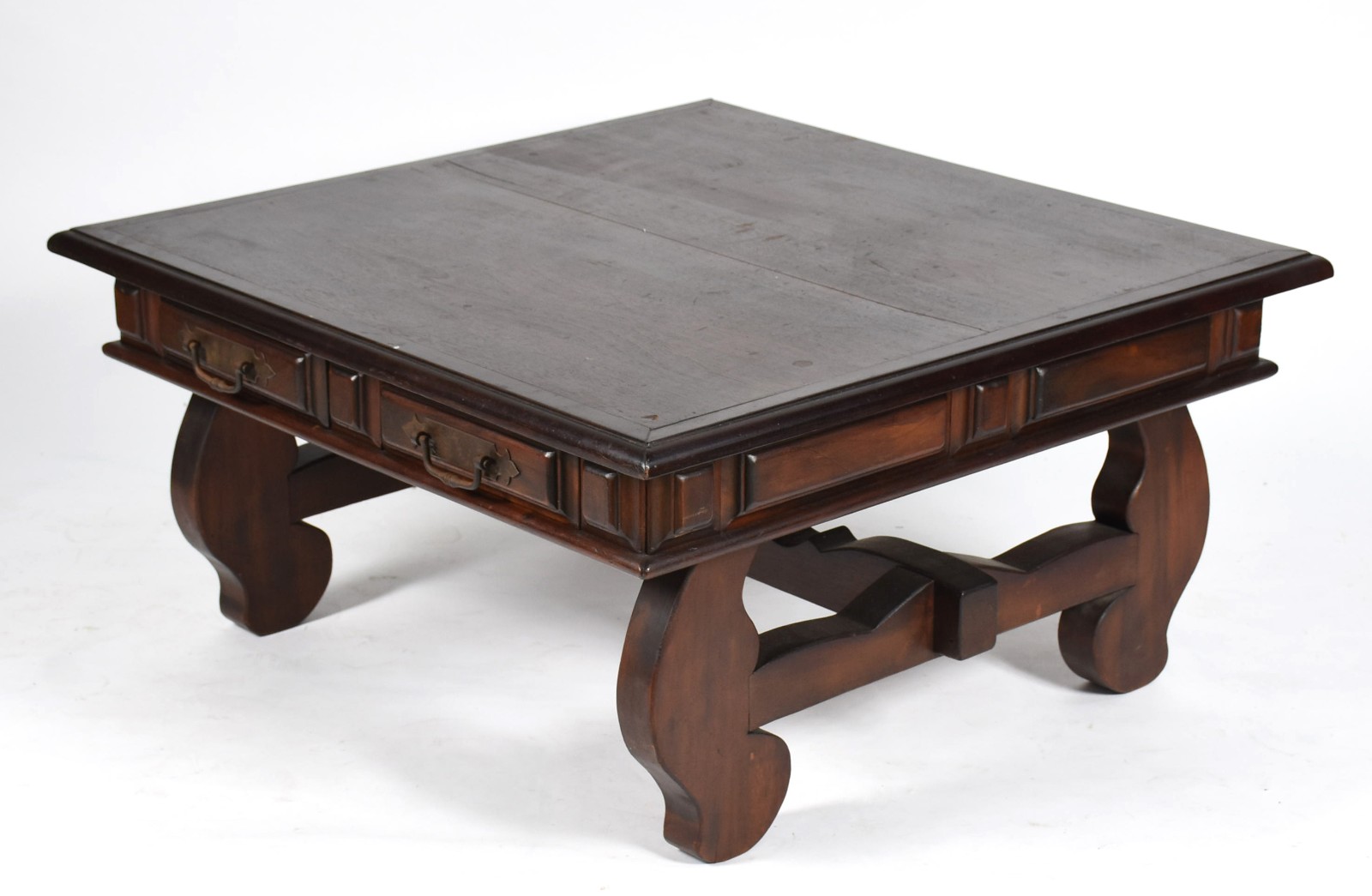 Mesa de centro de madeira nobre estilo colonial brasileiro com 2... - foto 1 de 5
