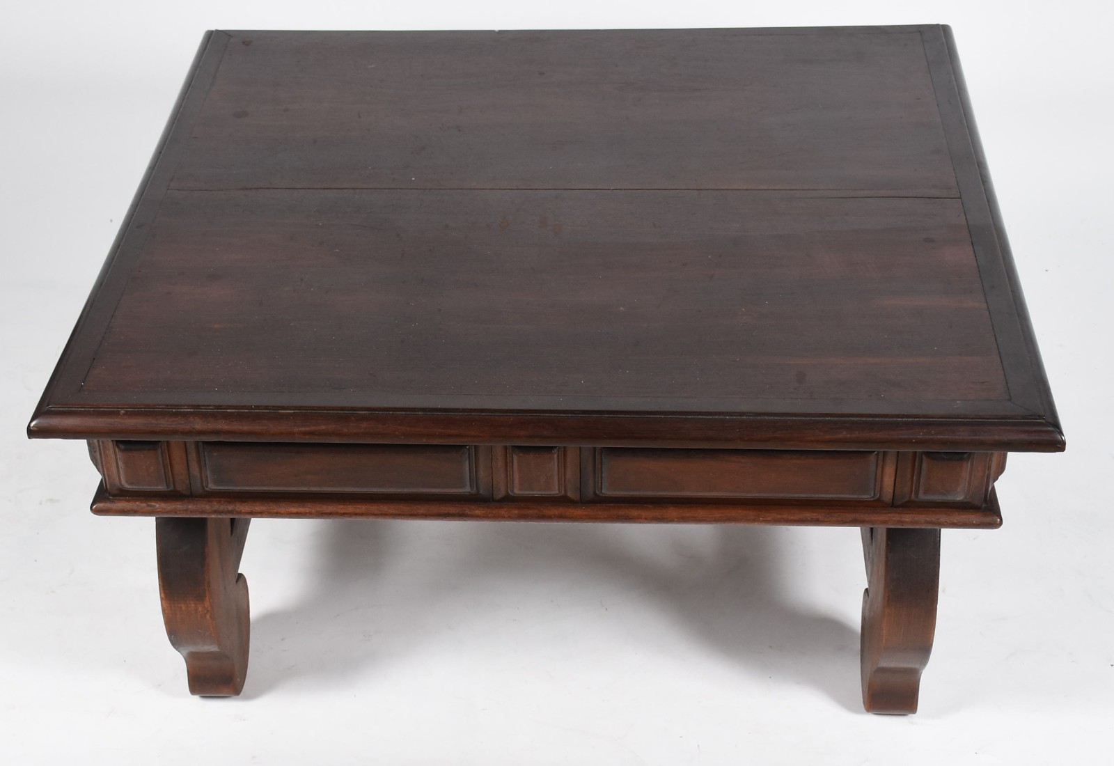 Mesa de centro de madeira nobre estilo colonial brasileiro com 2... - foto 5 de 5