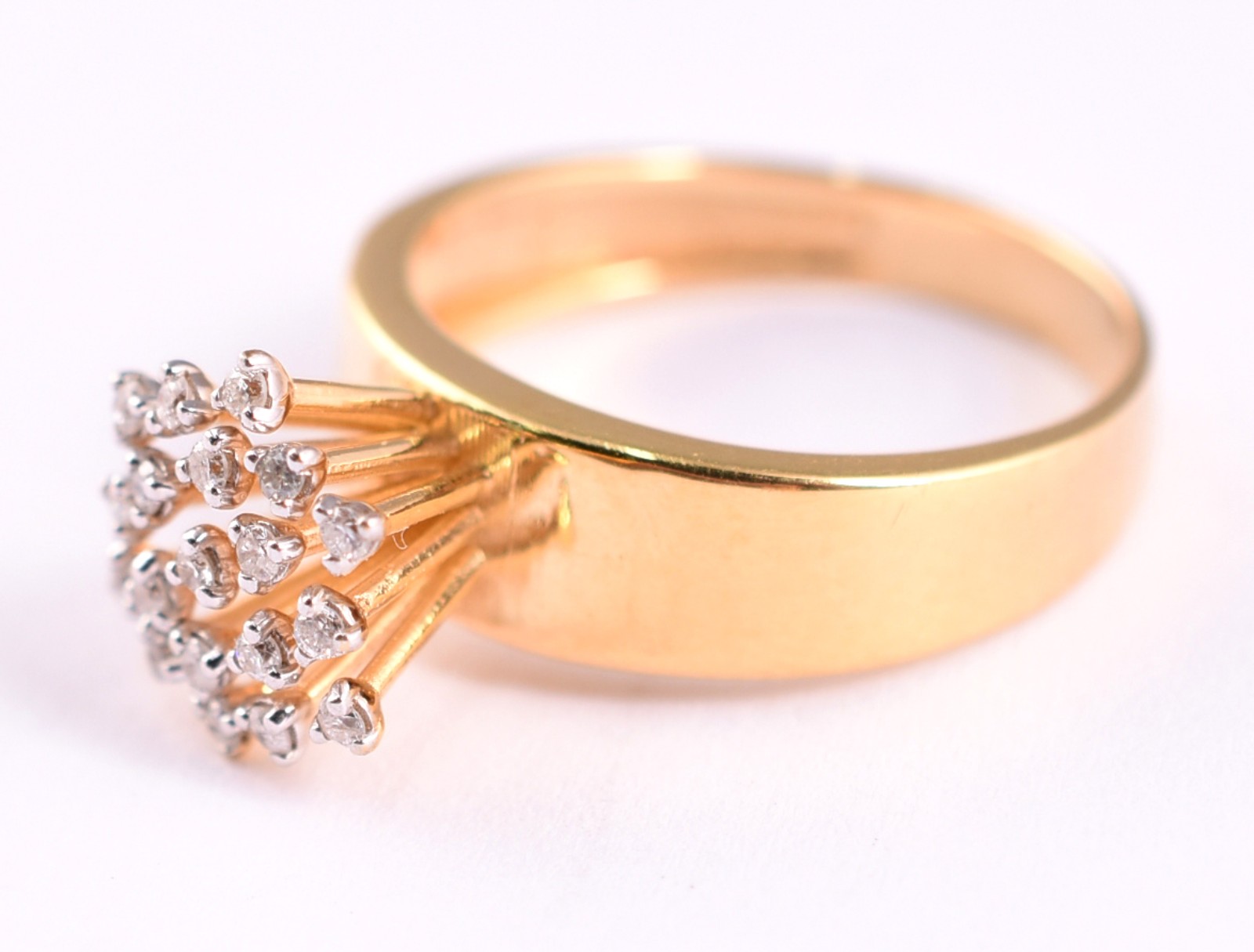 Anel feitio chuveiro em ouro amarelo 18 k, contrastado, com 19... - foto 2 de 5