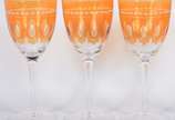 Seis taças para vinho branco de cristal lapidad... - Seis taças para vinho branco de cristal lapidado doublé amarelo alaranjado.