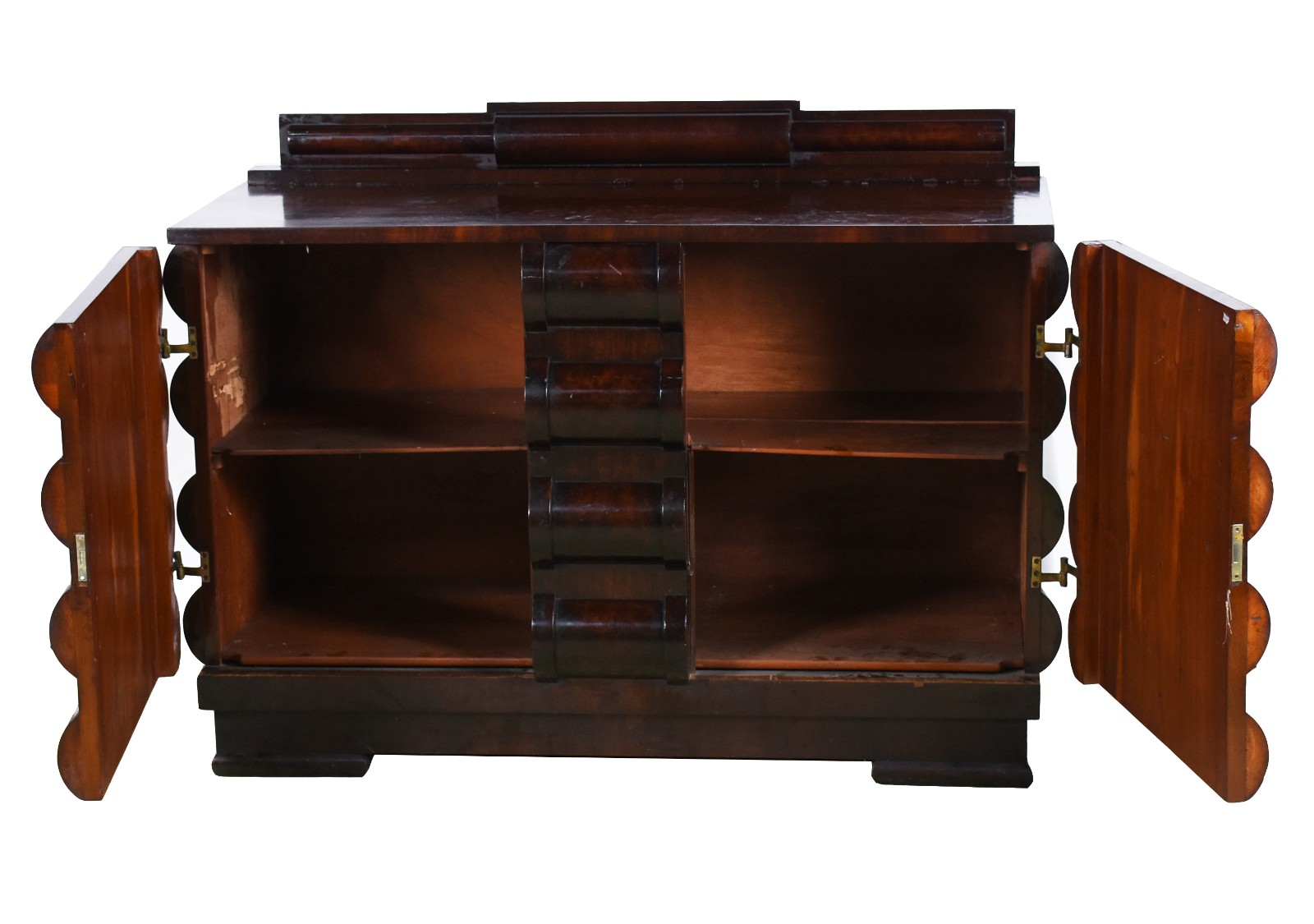 Buffet de madeira nobre, Art Deco, frente e laterais trabalhadas com... - foto 5 de 9