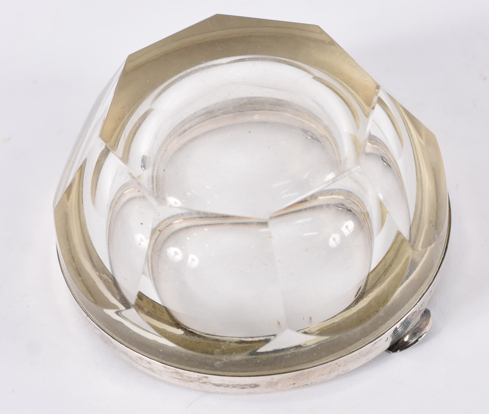 Cinzeiro de cristal com borda de prata 925 mls. - foto 4 de 4