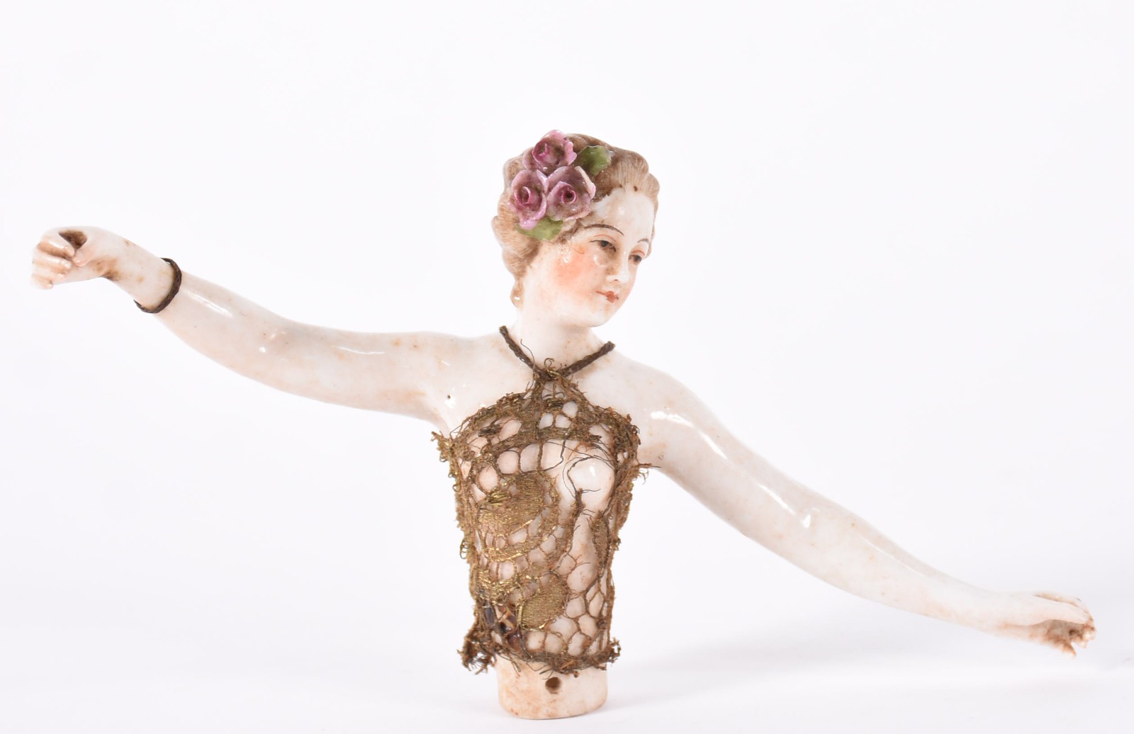 Busto de antigo boneca de porcelana. - foto 1 de 5