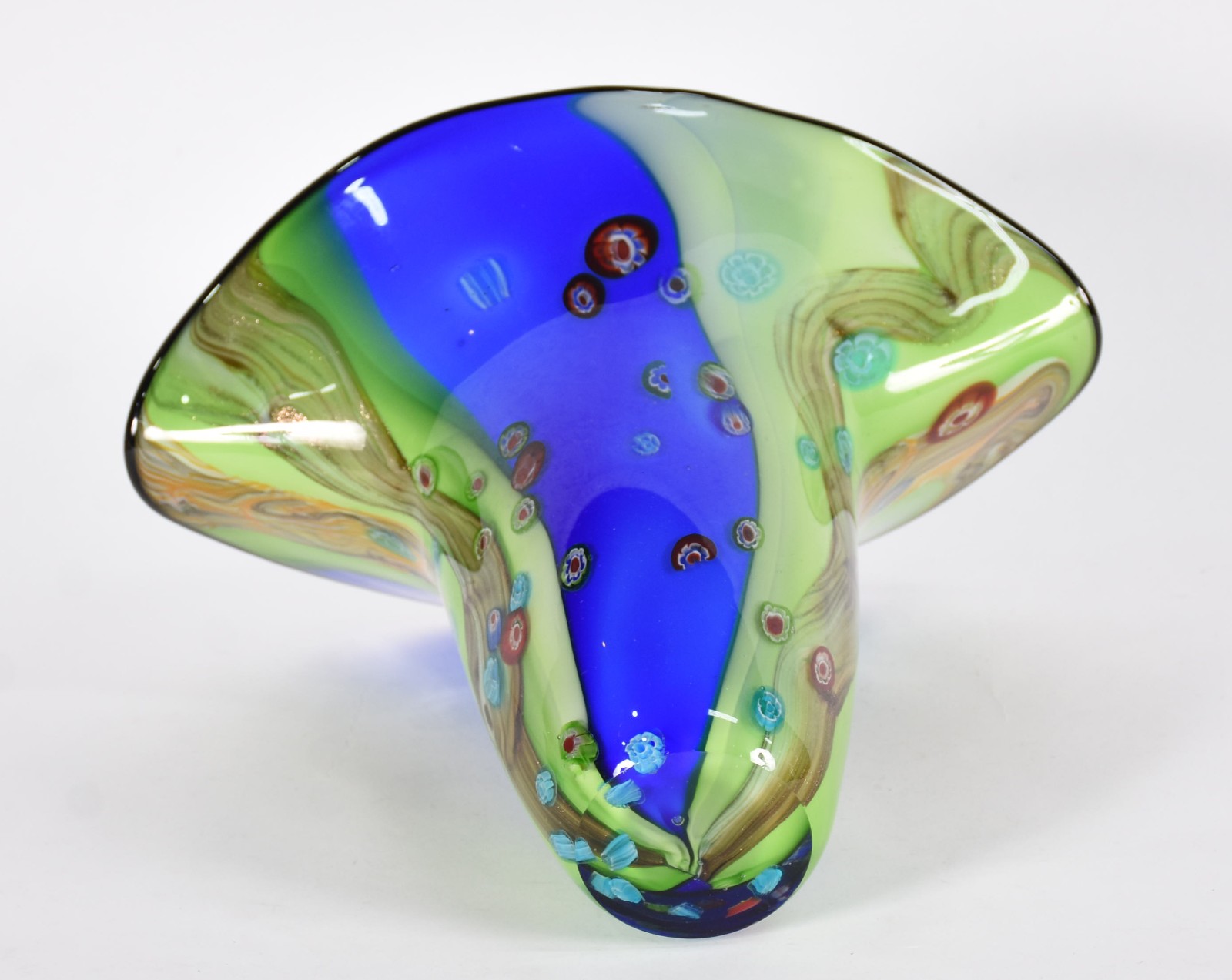 Vaso de vidro decorativo mesclado em tons de azul e verde. - foto 4 de 4