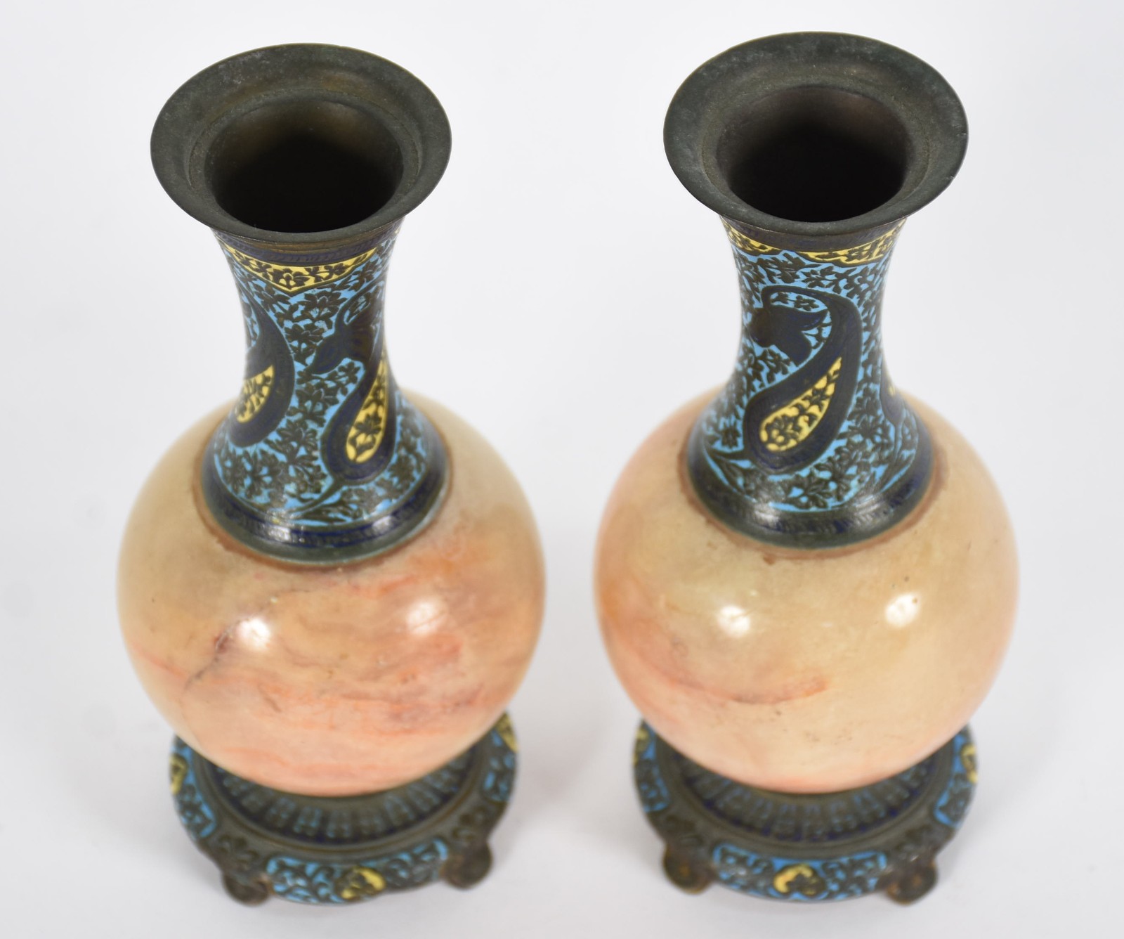 Par de vasos em cloisoné e mármore. - foto 2 de 3