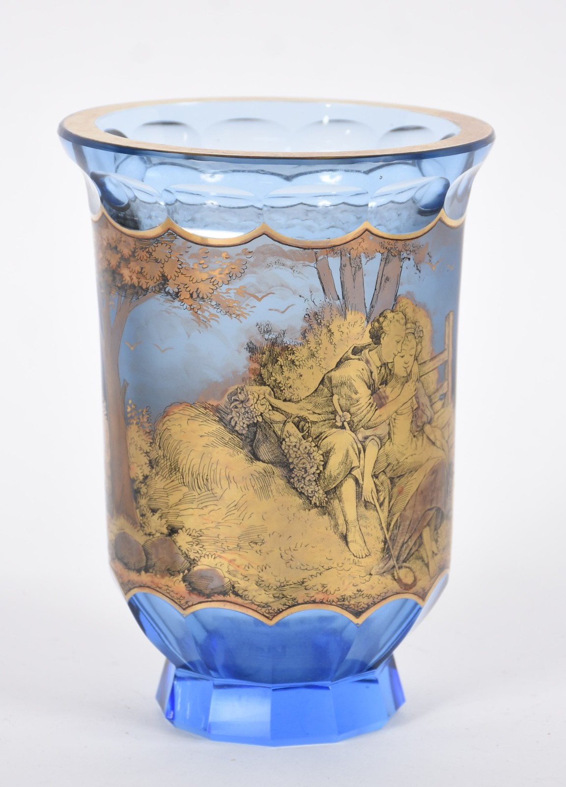 Vaso em cristal com cena galante, detalhes dourados. - foto 1 de 5