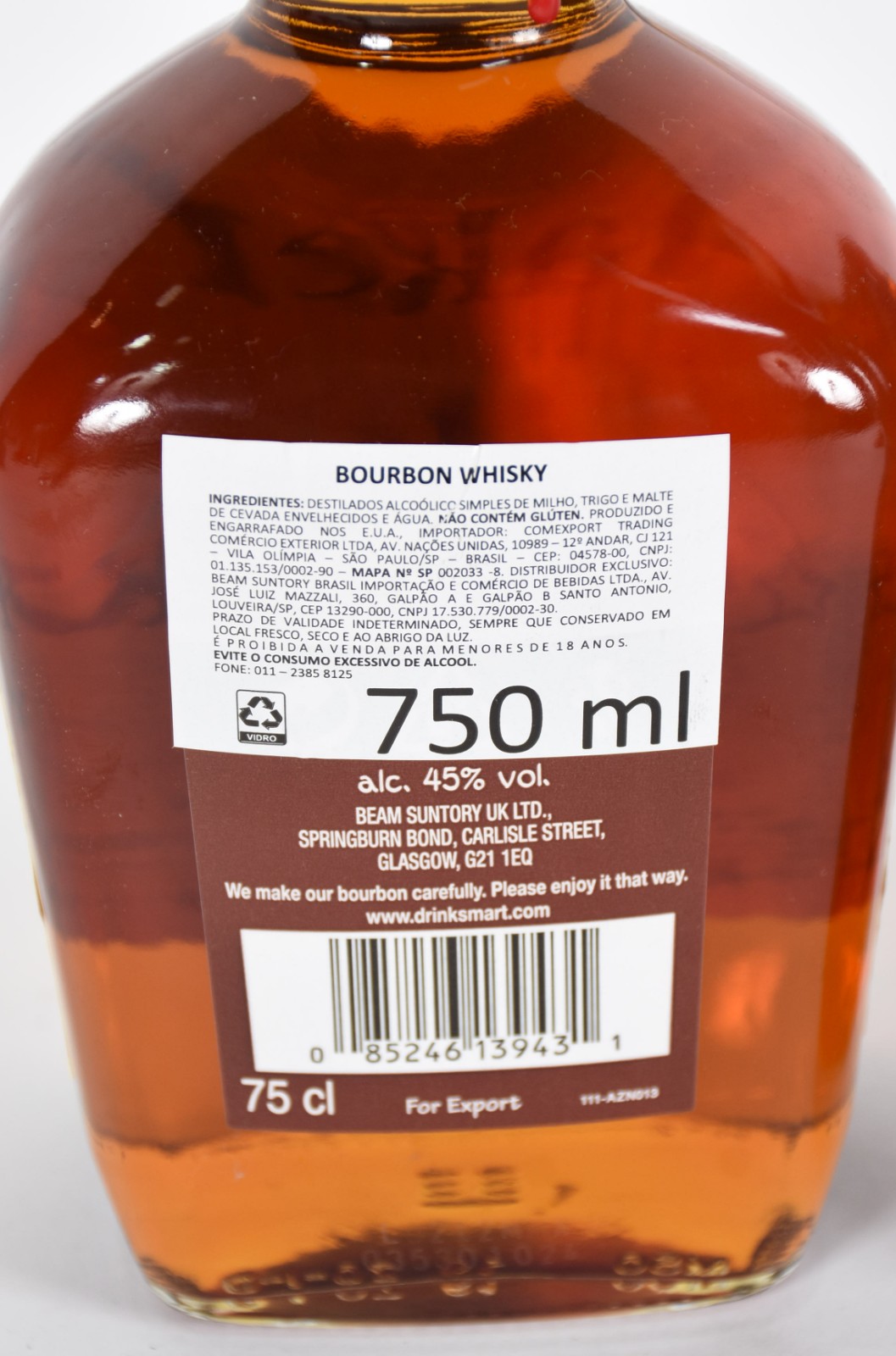 Duas garrafas de whisky, sendo Makers Mark e Jim Beam. - foto 4 de 7
