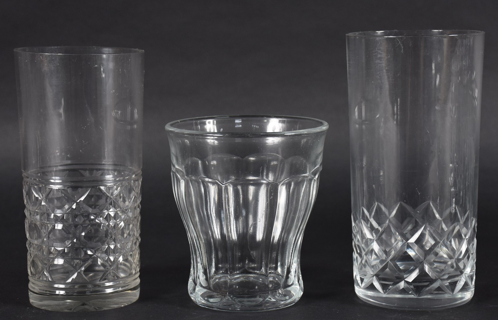 Conjunto de copos, sendo 6 copos longos de cristal para Whisky e 12... - foto 4 de 5
