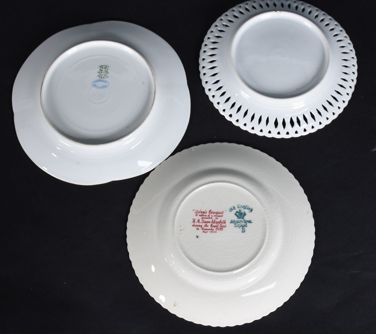 Treze pratinhos diversos para sobremesa de porcelana europeia. - foto 3 de 8