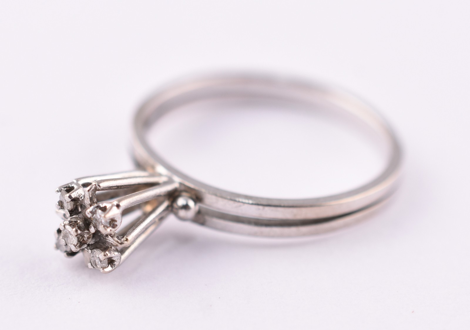 Anel de ouro branco feitio chuveiro com mini brilhantes, aro 14 (Por... - foto 1 de 3