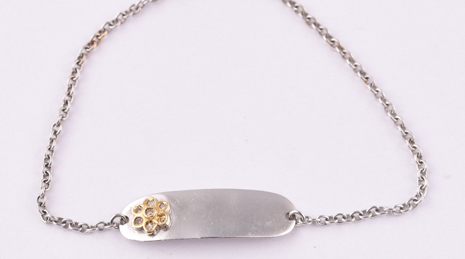 Pulseira de criança de ouro branco com mini brilhantes (Por motivos... - foto 3 de 6