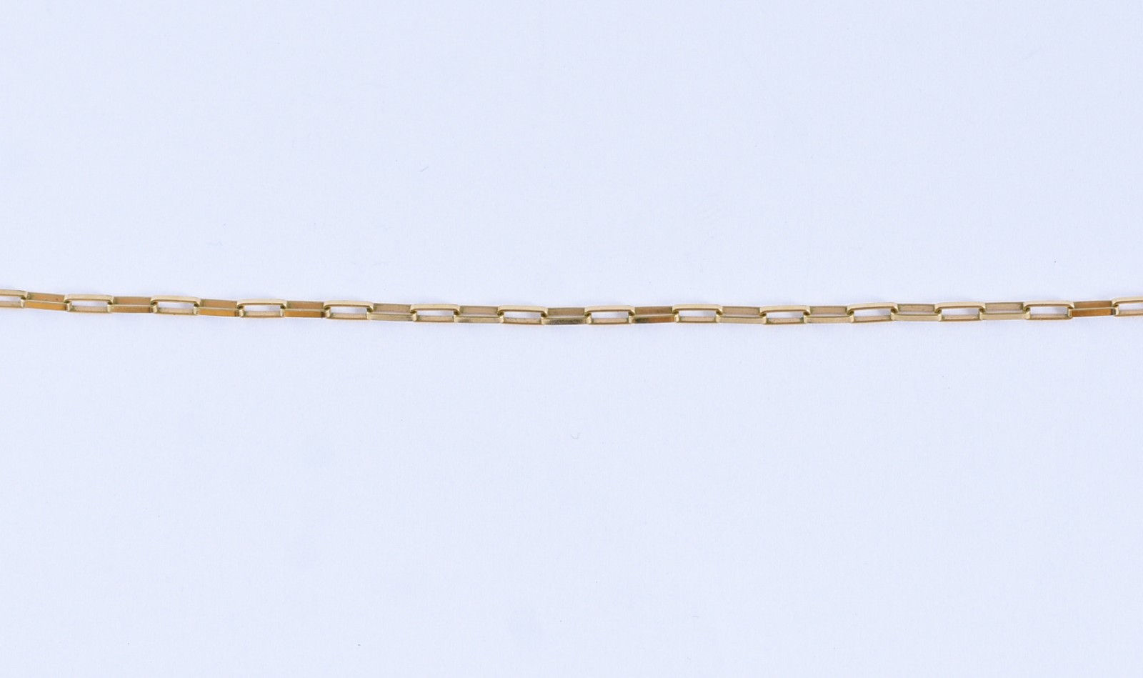 Cordão em ouro 18 k , laminado, com elos chatos vazados (Por questão... - foto 3 de 4
