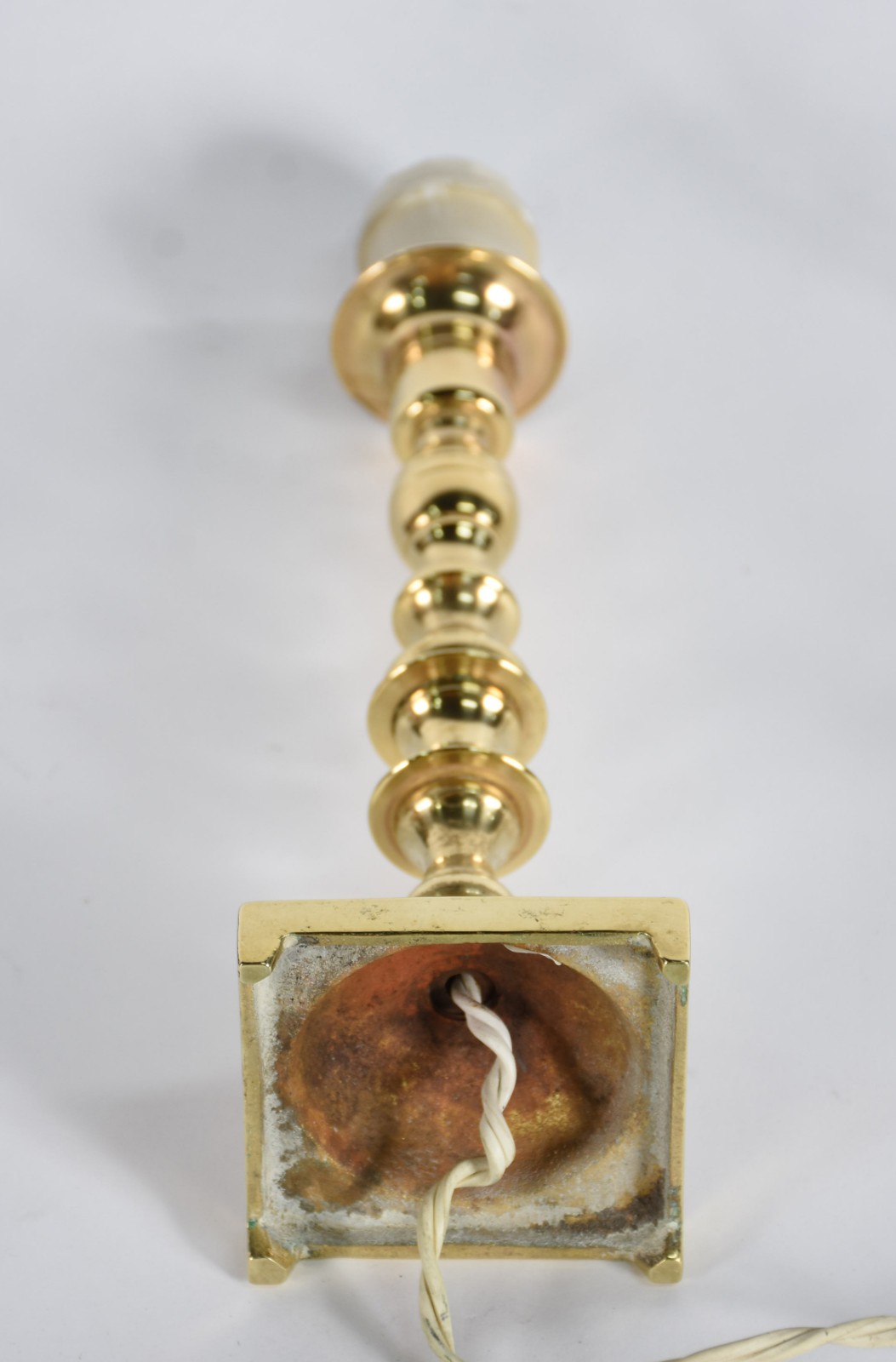 Quatro peças de bronze, sendo escultura e almofariz com soquete... - foto 4 de 7