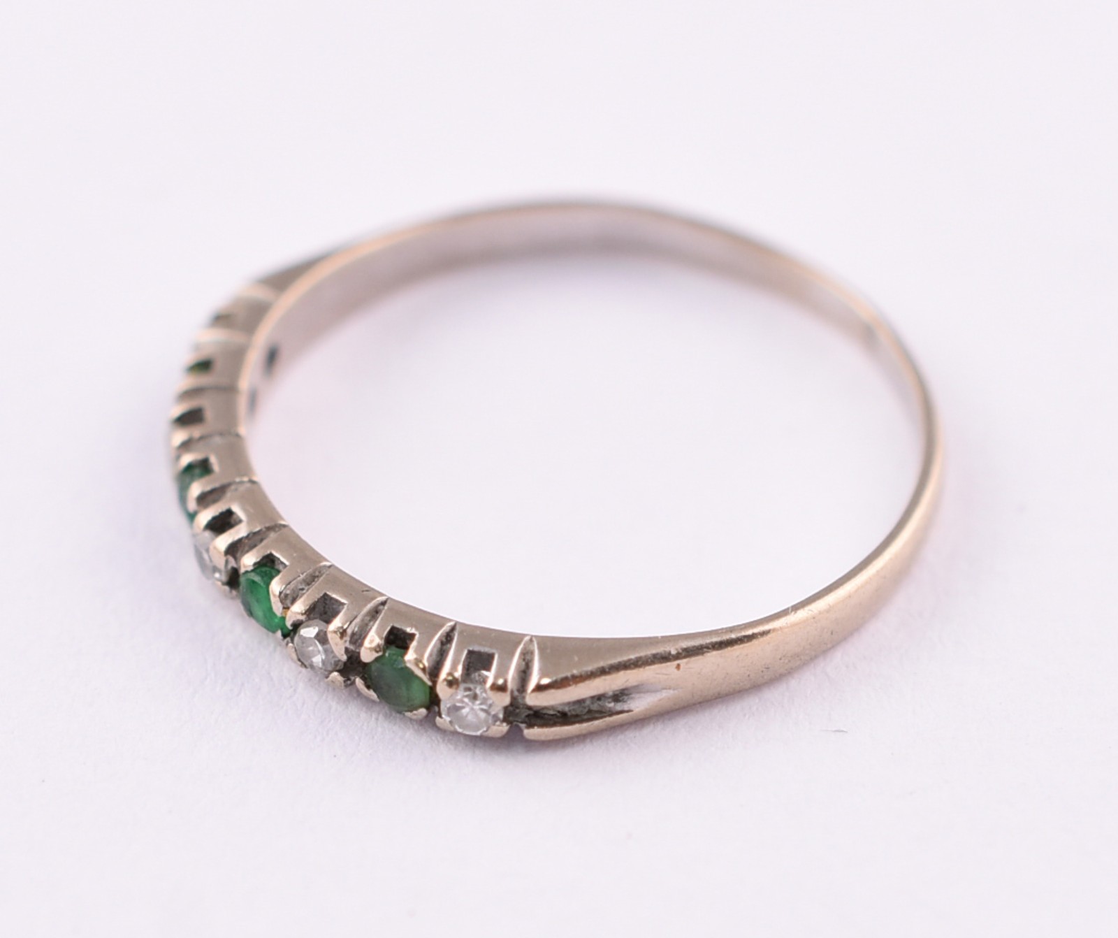 Anel de ouro branco com 5 brilhantes e 5 brilhantes, aro 15 (Por... - foto 2 de 4