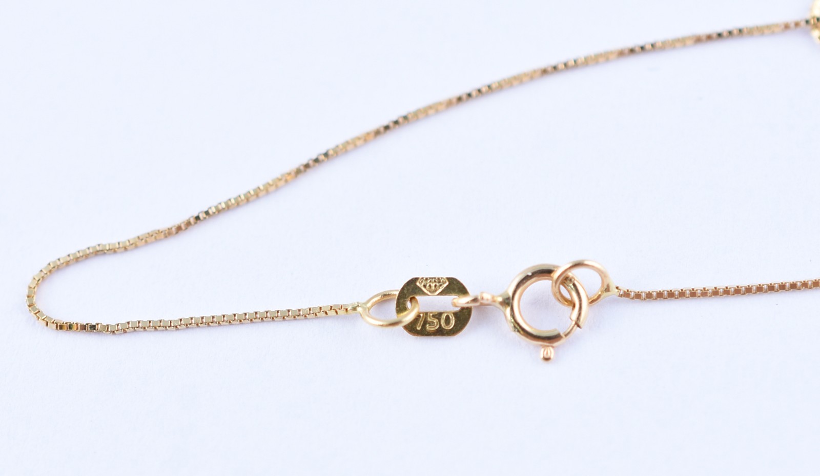 Gargantilha de ouro 18 k contrastado 750, pingente de Nossa Senhora... - foto 4 de 5