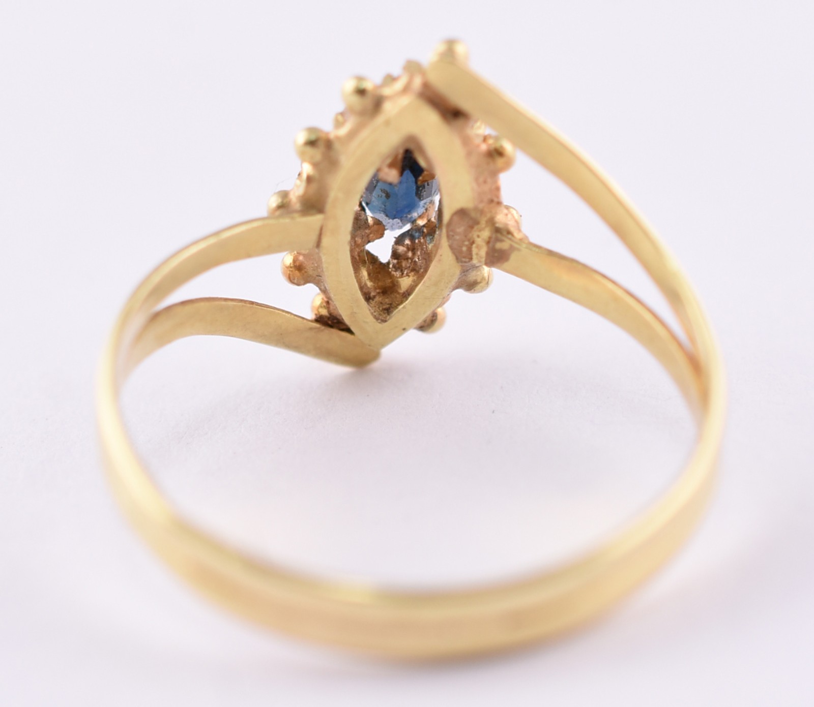 Anel de ouro 18 k com 10 brilhantes e safiras azuis, aro 17 (Por... - foto 3 de 4