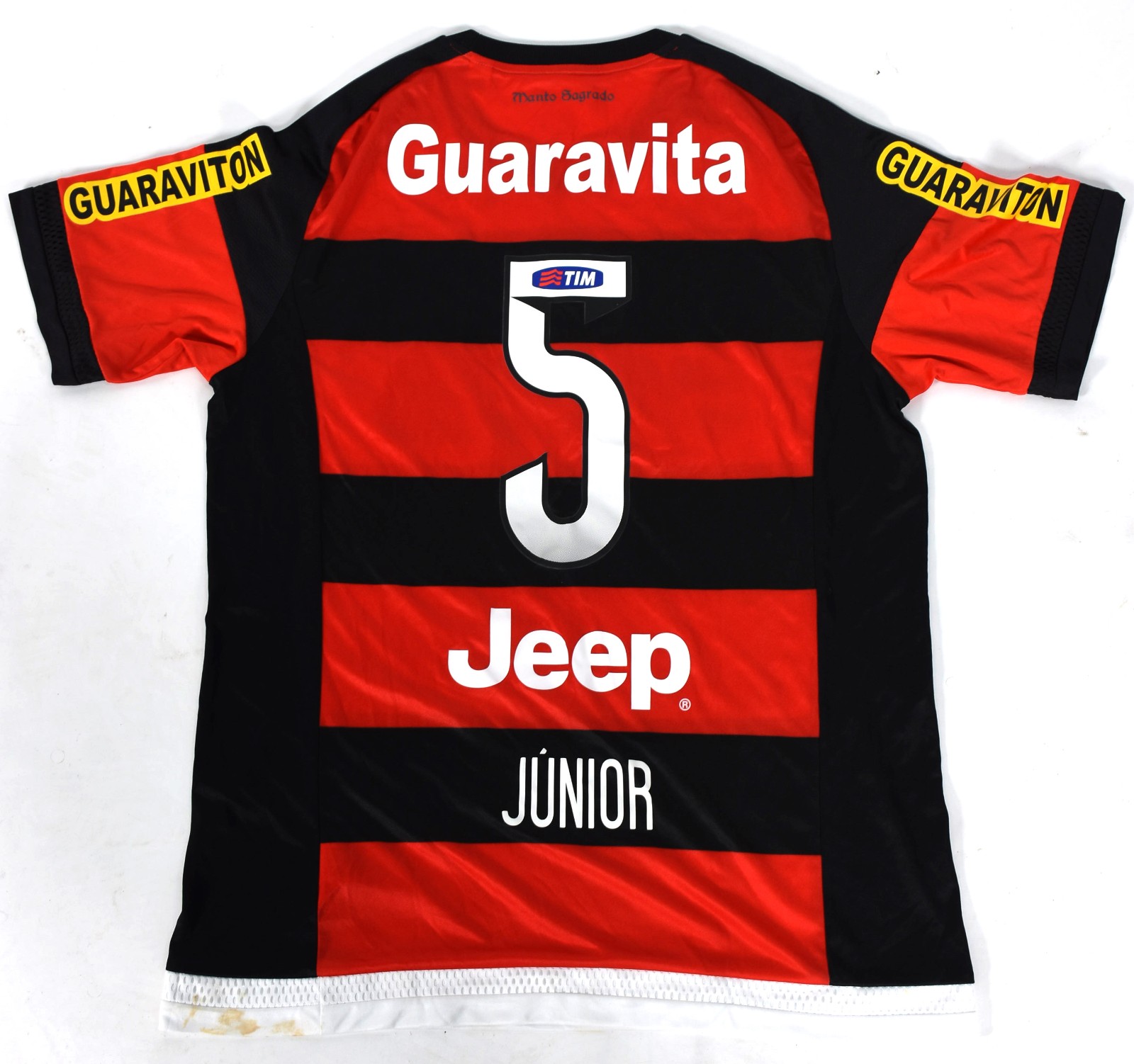 Manto Sagrado do Flamengo doada pelo jogador Júnior, dada aos... - foto 5 de 5