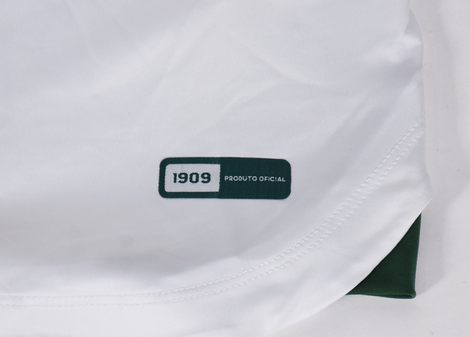 Camisa do Coritiba , cedida pelo Técnico Jorginho por ocasião do... - foto 4 de 5