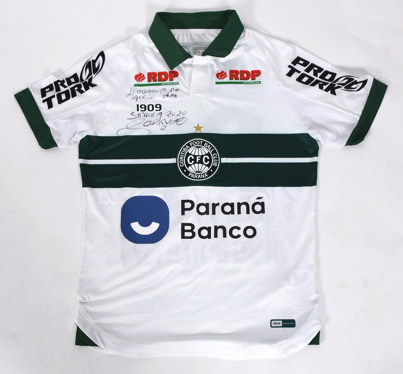 Camisa do Coritiba , cedida pelo Técnico Jorginho por ocasião do... - foto 1 de 5