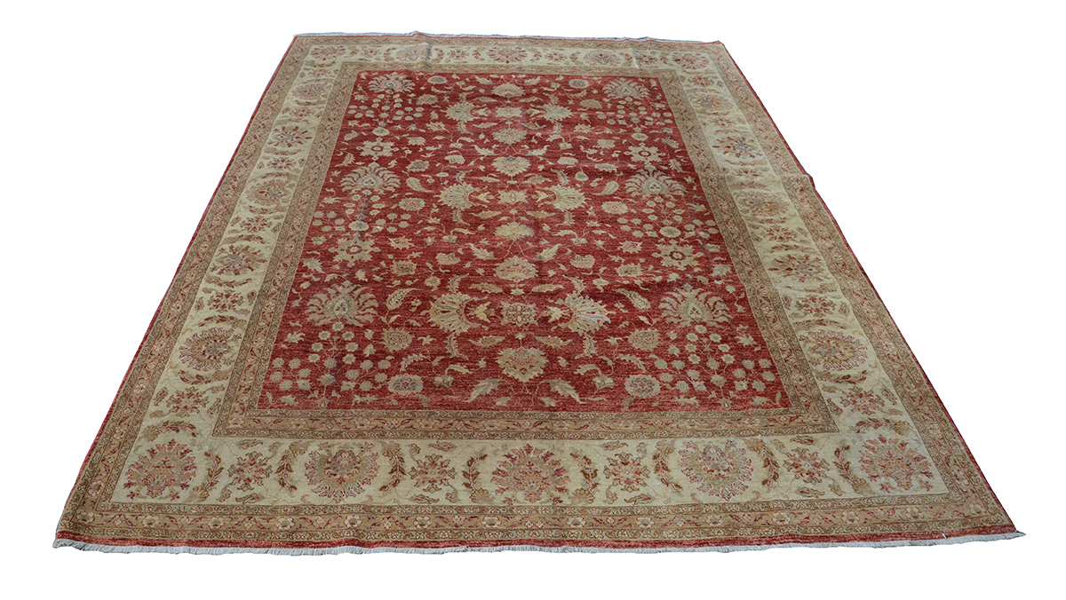 Tapete Ziegler med. 2.69 x 3.61 = 9.71 m2.